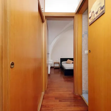 Colosseo Family Capo D'africa Ac/wifi Apartamento *